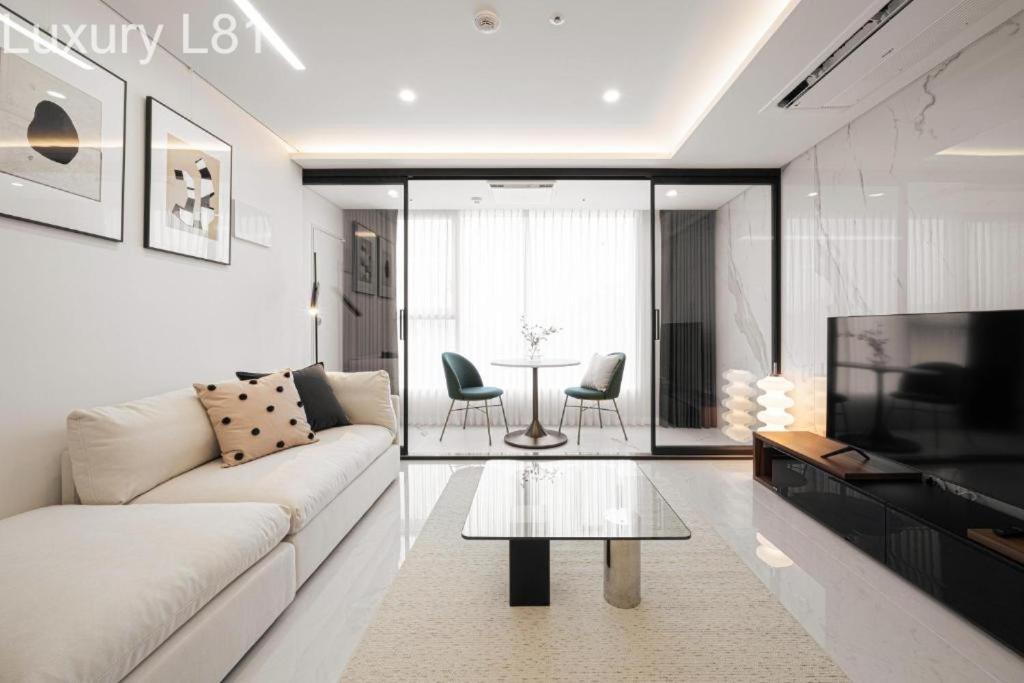 Angia Luxury Apartment Inside Landmark 81 Tower Πόλη Χο Τσι Μινχ Εξωτερικό φωτογραφία