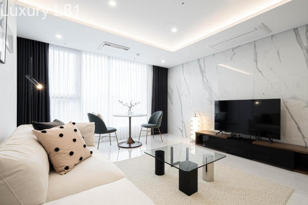 Angia Luxury Apartment Inside Landmark 81 Tower Πόλη Χο Τσι Μινχ Εξωτερικό φωτογραφία